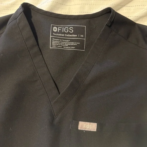 Figs Scrub Set Catarina Top and Zamora Joggers Pants Black Women's size XS - Picture 2 of 4